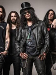 Slash in concerto a Roma