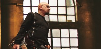 Enrico Ruggeri dal 12 febbraio con il nuovo album “Un viaggio incredibile” Enrico Ruggeri - Un viaggio incredibile