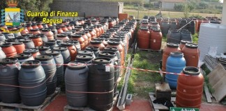 Ragusa, maxi sequestro di prodotti agro-alimentari nocivi Ragusa maxi sequestro 70 tonnellate alimenti nocivi