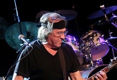 Il rock dà l’addio a Paul Kantner, fondatore dei Jefferson Airplane Paul Kantner