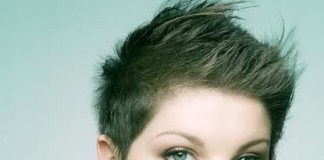 Alessandra Amoroso pronta per il tour di ‘Vivere a colori’