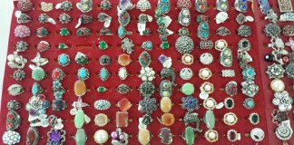 Brescia, sicurezza prodotti: sequestrati migliaia di articoli di bigiotteria Brescia sequestrati prodotti non sicuri