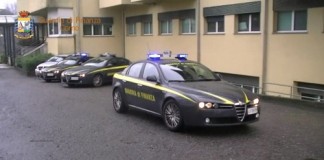 Como, scoperto sodalizio criminale dedito al commercio di materiale potenzialmente bellico Como commercio materiale potenzialmente bellico