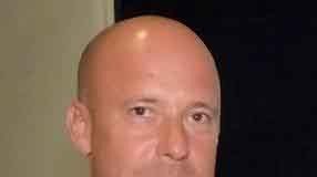 Presbiopia, si può dirle addio senza occhiali o lenti a contatto