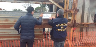 Civitavecchia, scoperto deposito incontrollato di rifiuti speciali e pericolosi Civitavecchia, sequestro deposito incontrollato rifiuti speciali