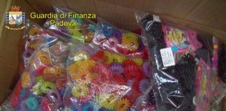 Padova, sequestrati oltre 1,2 milioni di accessori moda, giocattoli e materiale informatico Padova, sequestrati accessori moda, materiale informatico e giocattoli