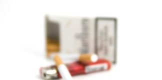 Fumo: foto choc e addio pacchetti da 10, in vigore direttiva dell’Ue