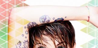 Alessandra Amoroso live al Mondadori Megastore di Milano Cover Vivere a Colori-