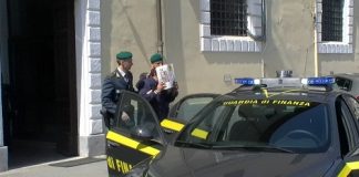 Livorno, spaccio di stupefacenti: 17 arresti, sequestrati 18 chili di droga Livorno, arrestatate 17 persone per droga