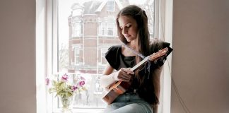 Violetta Zironi dal 3 giugno con il nuovo singolo “Semplice” Violetta Zironi2