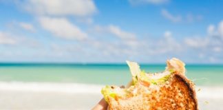 Pranzo di Ferragosto 2016, i consigli degli esperti: gli alimenti da evitare Pranzo di Ferragosto