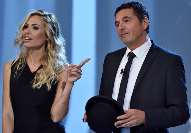 Ilary Blasi e Teo Mammucari assenti all’omaggio a Nadia Toffa, arriva la precisazione delle Iene