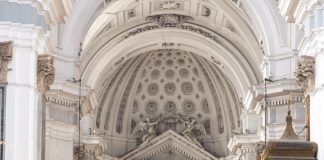 Dal chirurgo plastico prima del “sì”: in crescita le richieste dal Sud Italia per sposa, mamma e suocera