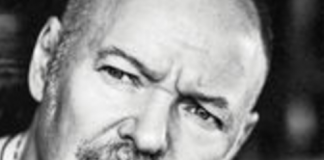 La recensione di Un mondo migliore e la tracklist di “Vasco non stop” La recensione di Un mondo migliore e la tracklist di "Vasco non stop"