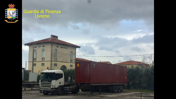 Livorno, frode fiscale nel settore trasporti