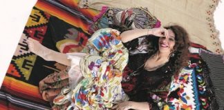 Teresa De Sio riceve il Premio Nazionale ASDOE – Aula Pacis di Cassino (FR) Teresa De Sio