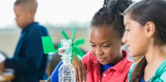 Idratazione dei bambini: i consigli degli esperti per l’estate Caldo in arrivo ecco 5 trucchi per far bere di più il tuo bambino