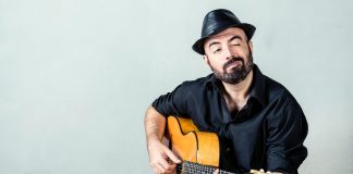 “L’amore ai tempi dello swing”, il nuovo singolo di Piji Piji