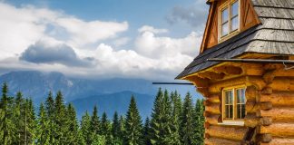 La seconda casa in montagna non è acquistata per essere vissuta solo di inverno ma anche d’estate