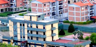 Tarquinia, estorsione e truffa ai danni dell’INPS: arrestate 4 persone Caserma GdF Tarquinia