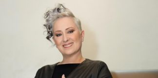 Carolyn Smith presenta: “Ho ballato con uno sconosciuto” Carolyn Smith