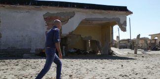 “I dieci comandamenti”, su Raitre si parla di Castel Volturno e le sue ferite