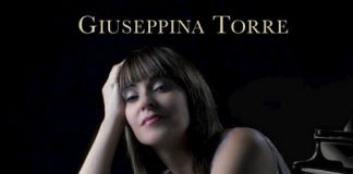 Giuseppina Torre Live con “Il Silenzio delle Stelle”, alla Feltrinelli di Milano Il Silenzio delle Stelle