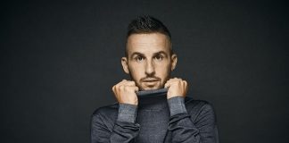 Roberto Casalino tra gli autori della squadra artistica di Amici Roberto Casalino