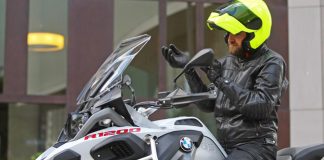 Abbigliamento tecnico per la moto: obbligo o necessità? abbigliamento-tecnico