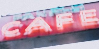 Emma Marrone firma i cartigli dei Baci Perugina EMMA_foto di Kat Irlin_b