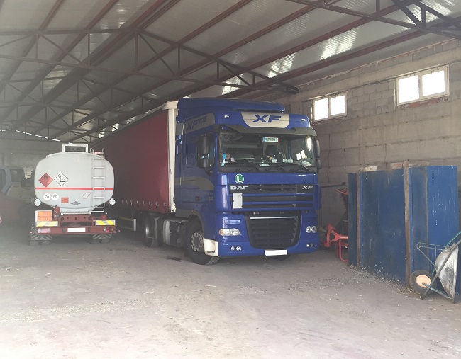 Crotone, contrabbando prodotti petroliferi: frode da oltre 1 milione di euro Crotone, contrabbando prodotti petroliferi: frode da oltre 1 milione di euro