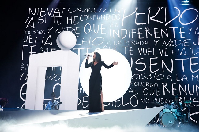 Laura Pausini conduttrice e protagonista al Premio Lo Nuestro Laura Pausini conduttrice e protagonista al Premio Lo Nuestro