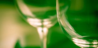 Veronica, storia di una prostituta di via Veneto a Roma bicchiere-cristallo