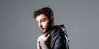 Battaglia navale, il singolo di Lorenzo Fragola che anticipa Bengala Lorenzo Fragola battaglia navale nuovo singolo