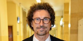 Incidente tra nave da crociera e battello a Venezia, Toninelli: “Le navi non devono più passare dalla Giudecca”