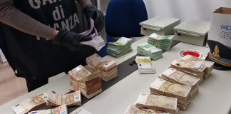 Rimini, lotta alla contraffazione: sequestri per oltre 7 milioni Rimini lotta alla contraffazione sequestri oltre 7 milioni