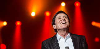 Gianni Morandi Tour 2018 D’Amore d’autore in 7 location italiane Gianni Morandi Tour 2018