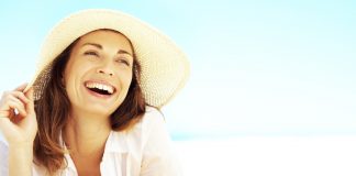 Sole, cuore e ombrellone: tecniche di seduzione cougar in spiaggia
