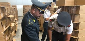 GdF Genova, sequestrate otto tonnellate di T.L.E. di contrabbando GdF Genova, sequestrate otto tonnellate di T.L.E. di contrabbando