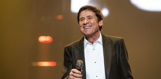 Gianni Morandi il 22 settembre in concerto a Carloforte Gianni Morandi