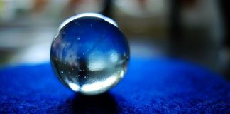 Perugia, evasione fiscale: denunciata una cartomante sfera di cristallo