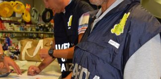 Castelvetrano, bazar prodotti cinesi: oltre 1 milione di imposte evase trapani bazaar