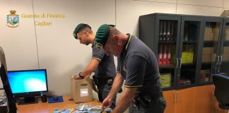 Cagliari, sequestrati 58mila stickers illegali Cagliari sequestro stickers