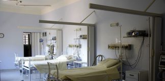 Svizzera, fuori gli anziani dalle terapie intensive se mancano i posti ospedale