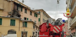 Incendio in un edificio a Roma, tre feriti