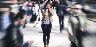 Come aiutare chi soffre di attacchi di panico. I consigli dello psicoterapeuta