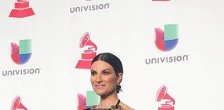 Laura Pausini trionfa al Latin Grammy Award 2018 Laura Pausini grammy 2018