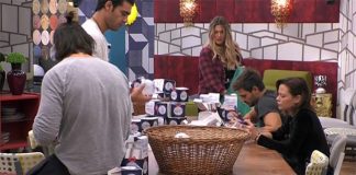 Grande Fratello VIP, è arrivato l’albero di Natale gdf vip albero