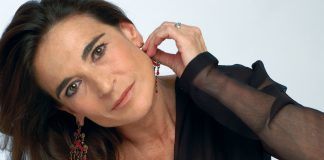 “Appunti di Viaggio”: uno spettacolo scritto, diretto e interpretato da Lina Sastri