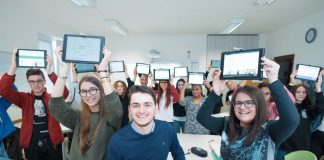 Cellulare in classe sì o no? Se ne parla con Davide Dal Maso